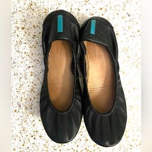 Black Tieks